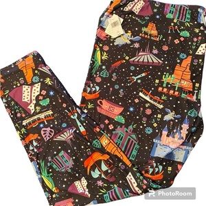 NWT Disney Parks Leggings
